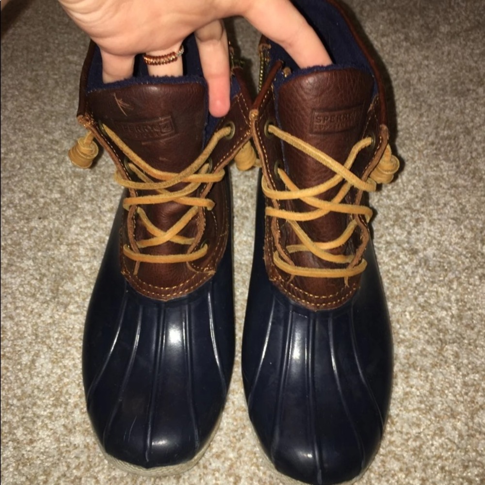 Women’s sperry duck boots